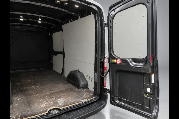 Ford Transit 350 2.0 TDCI L2H2 Limited AUTOMAAT AIRCO CRUISE CONTROL NAVIGATIE