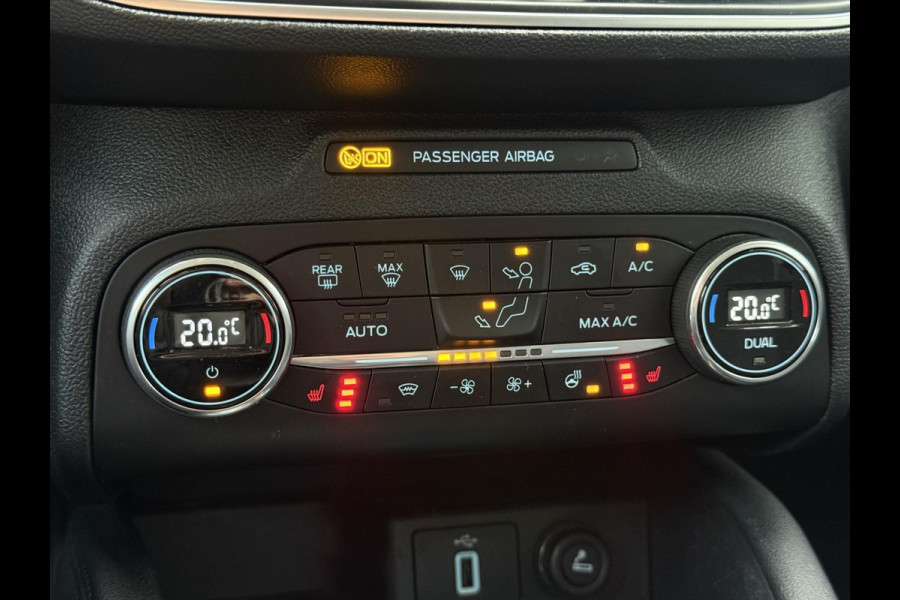 Ford FOCUS Wagon 1.0 EcoBoost Titanium Business 2e Eigenaar|Navi|Camera|Clima|Cruise|Stoelverwarming|Carplay|APK tot 06-2027