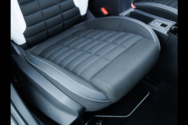 Citroën C3 Aircross 1.2 Hybrid 145pk Max | Camera | Led Vision | Climate-control | Navigatie | App-connect | Cruise | Privacy Glas, Side-assist, PDC V+A, Draadloze Tel.lader