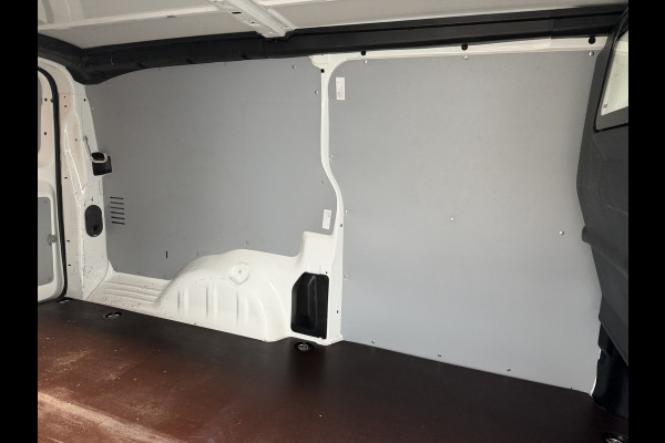 Opel Vivaro 2.0 CDTI L3H1 Edition / vaste prijs rijklaar € 11.950 ex btw / euro 6 / bpm vrij / lease vanaf € 201 / airco / cruise / navigatie / achteruit rijcamera / trekhaak / pdc