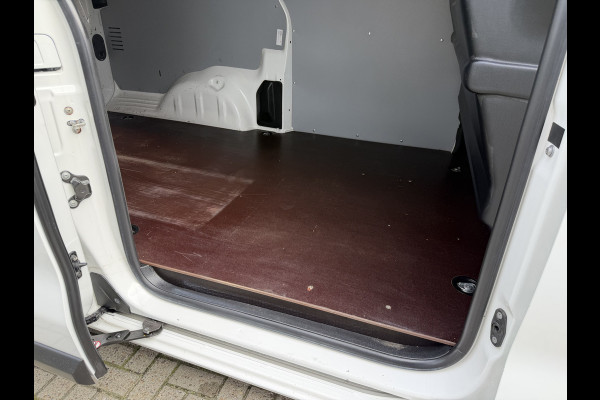 Opel Vivaro 2.0 CDTI L3H1 Edition / vaste prijs rijklaar € 11.950 ex btw / euro 6 / bpm vrij / lease vanaf € 201 / airco / cruise / navigatie / achteruit rijcamera / trekhaak / pdc