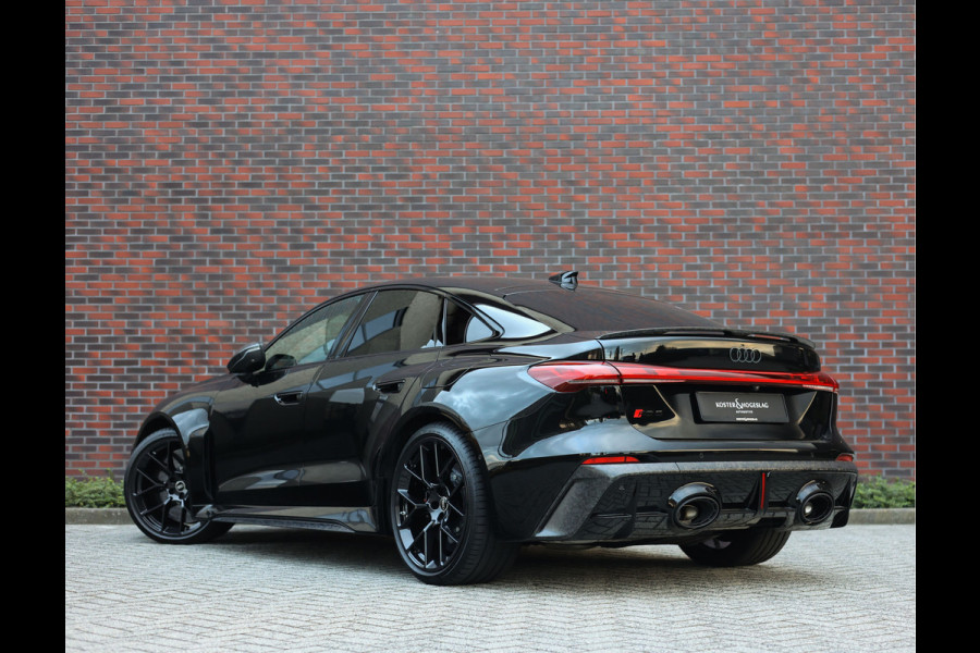 Audi RS5 Limousine e-hybrid quattro | Tech Pro - Mat Carbon Camouflage