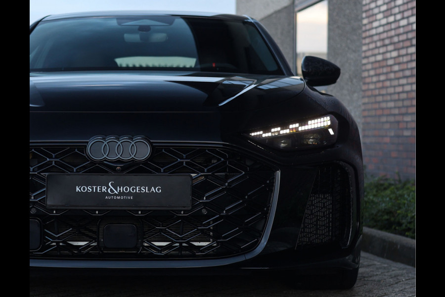 Audi RS5 Limousine e-hybrid quattro | Tech Pro - Mat Carbon Camouflage