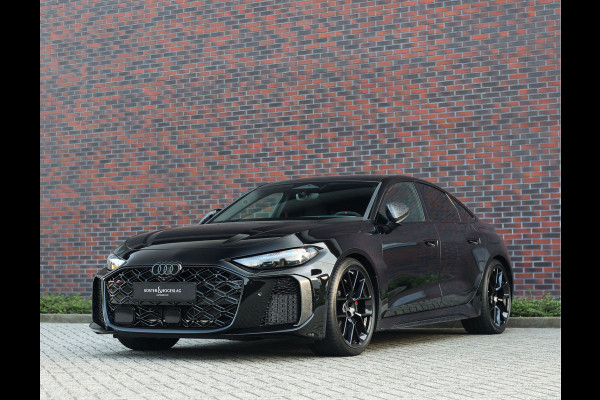 Audi RS5 Limousine e-hybrid quattro | Tech Pro - Mat Carbon Camouflage