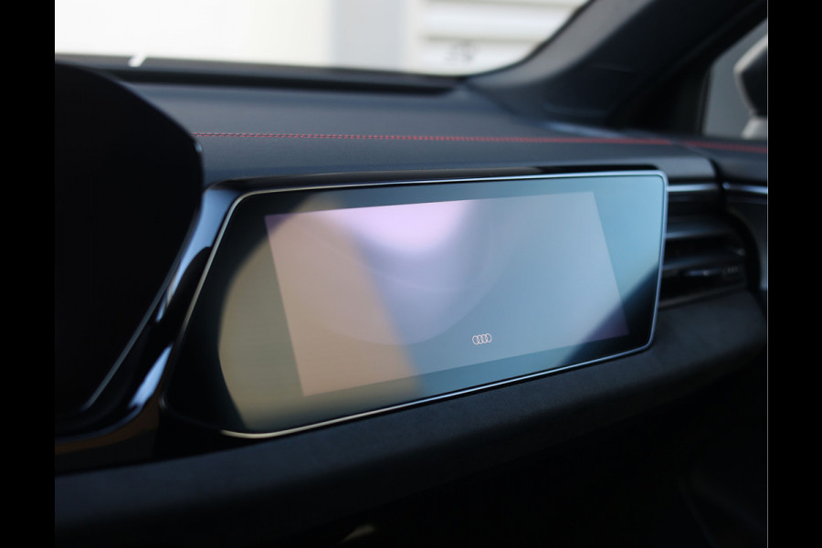 Audi RS5 Limousine e-hybrid quattro | Tech Pro - Mat Carbon Camouflage