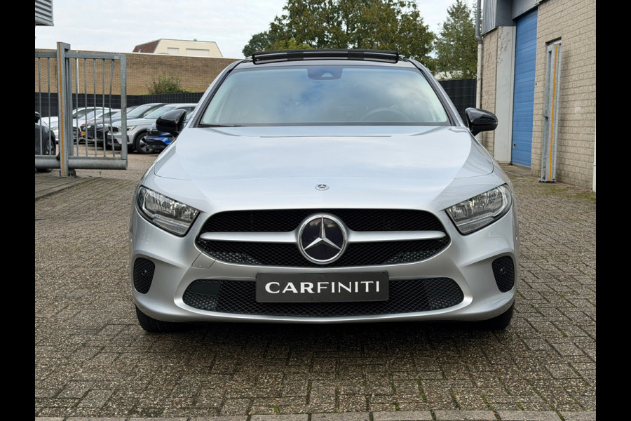 Mercedes-Benz A-Klasse 250 e Business Line Limousine Automaat 218 Pk | Panoramadak | Navigatie | Climate | Cruise control | 19".