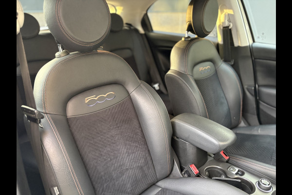 Fiat 500X Cross 1.4 Turbo MultiAir S-Design Cross Airco - Parkeersensor achter - Navigatie - Cruise control - Bluetooth - Dakrails - Radio - Licht metalen velgen 19 inch - Start/stop systeem - Lederen/stof bekleding - Elektrische ramen - Extra getint glas achter -  Keyless entry