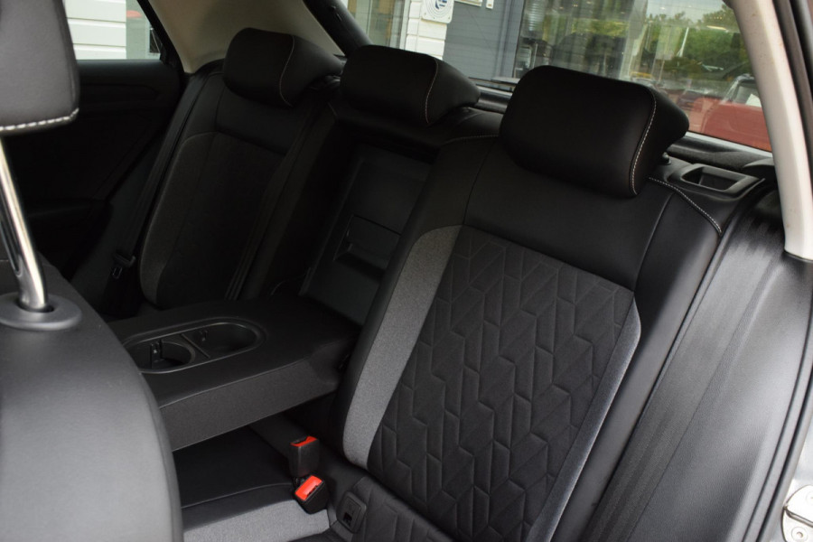 Volkswagen T-Roc 1.5 150pk TSI|ACC|Carplay|als nieuw!