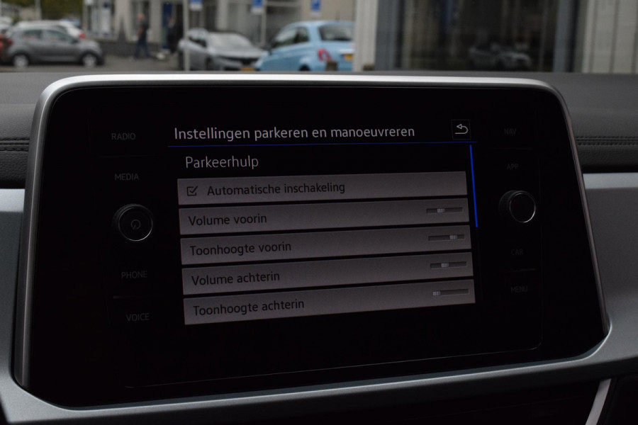 Volkswagen T-Roc 1.5 150pk TSI|ACC|Carplay|als nieuw!