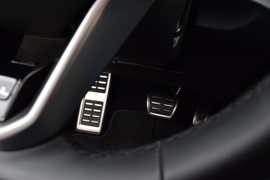 Volkswagen T-Roc 1.5 150pk TSI|ACC|Carplay|als nieuw!