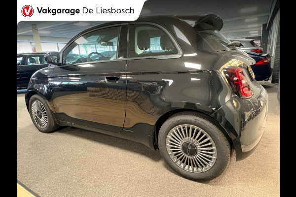 Fiat 500 E 42 kWh /Icon/ airco / carplay