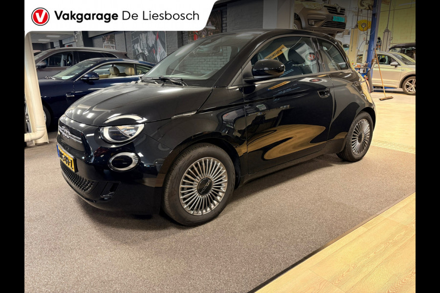 Fiat 500 E 42 kWh /Icon/ airco / carplay