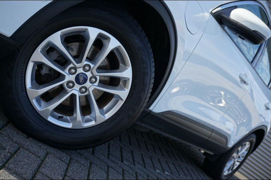Ford Kuga 2.5 PHEV Titanium | PANO | WINTERPACK | HEAD UP | CARPLAY