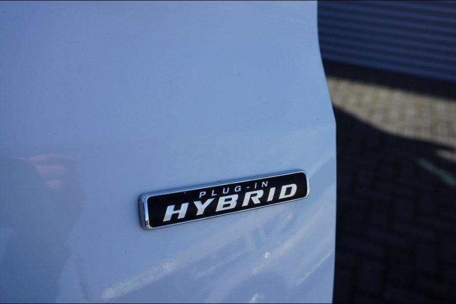 Ford Kuga 2.5 PHEV Titanium | PANO | WINTERPACK | HEAD UP | CARPLAY