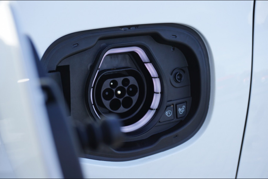 Ford Kuga 2.5 PHEV Titanium | PANO | WINTERPACK | HEAD UP | CARPLAY