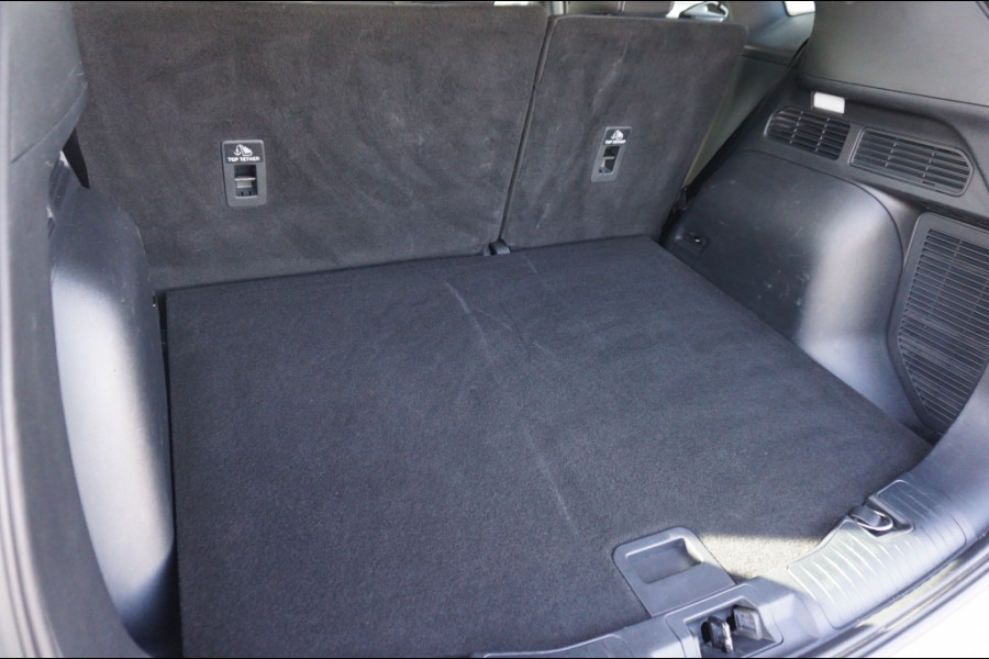 Ford Kuga 2.5 PHEV Titanium | PANO | WINTERPACK | HEAD UP | CARPLAY
