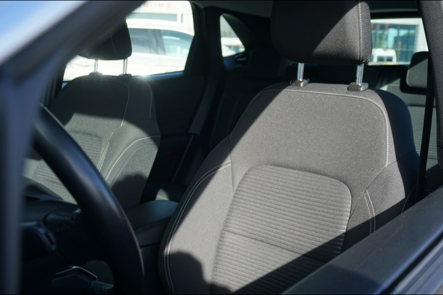 Ford Kuga 2.5 PHEV Titanium | PANO | WINTERPACK | HEAD UP | CARPLAY