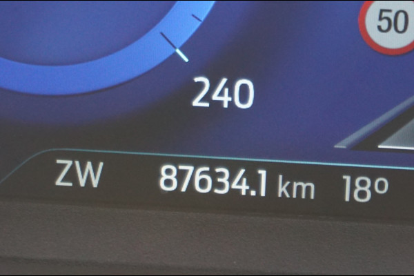 Ford Kuga 2.5 PHEV Titanium | PANO | WINTERPACK | HEAD UP | CARPLAY