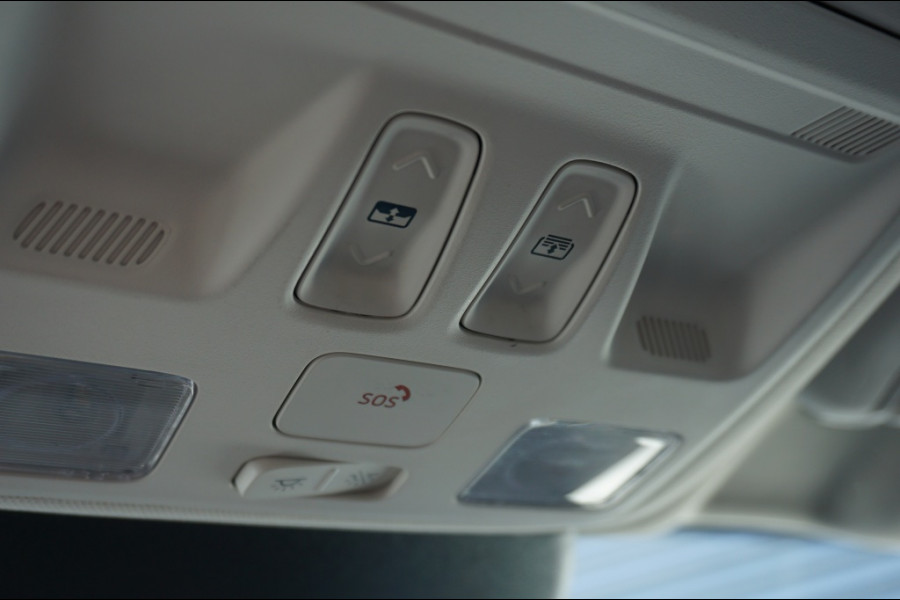 Ford Kuga 2.5 PHEV Titanium | PANO | WINTERPACK | HEAD UP | CARPLAY