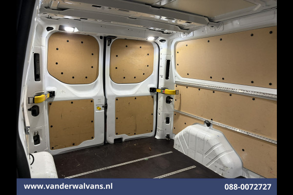 Ford Transit Custom 2.0 TDCI L2H1 Euro6 Airco | Camera | Navigatie | LED | Apple Carplay | Bijrijdersbank Cruisecontrol, Stoelverwarming, Verwarmde Voorruit, Parkeersensoren, 2670kg laadvermogen