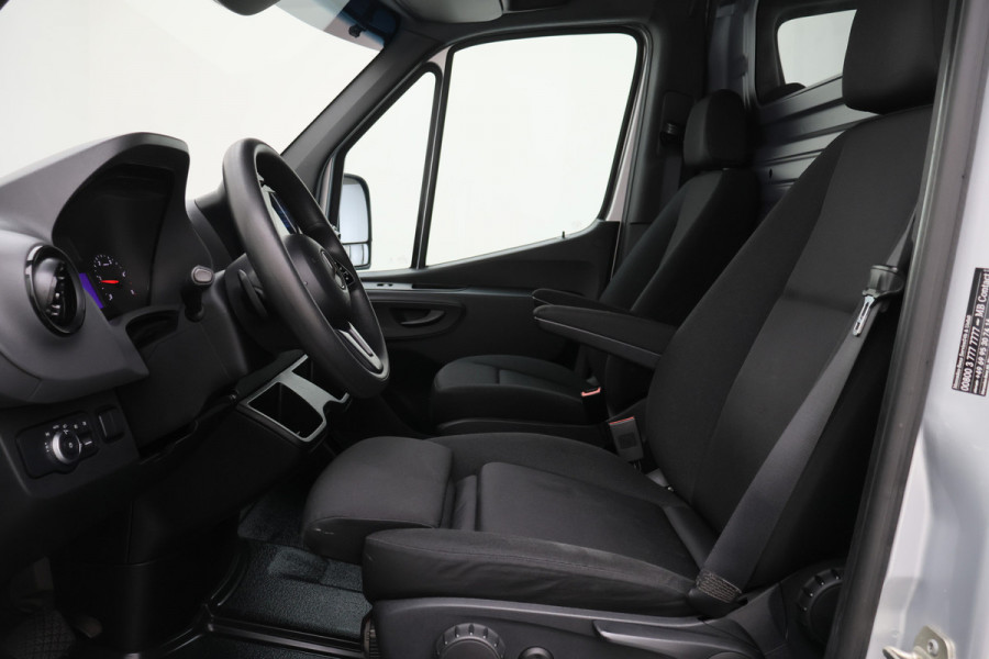 Mercedes-Benz Sprinter 316 2.2 CDI Aut. L2H2 Standkachel, LED, Camera, Cruise, Apple Carplay, Airco, Zonneklep, Trekhaak, 18''