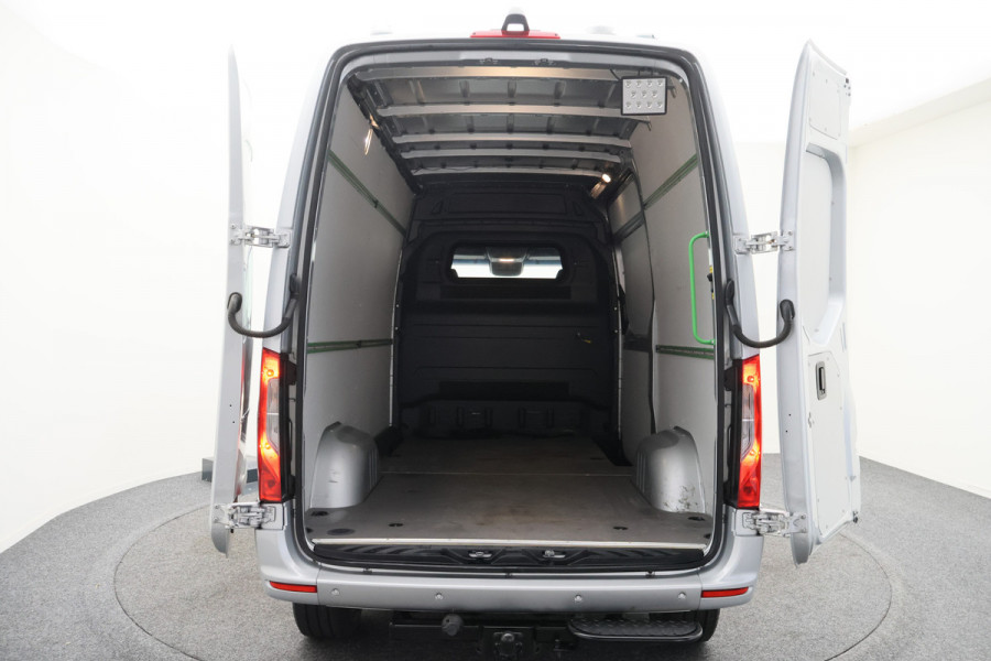 Mercedes-Benz Sprinter 316 2.2 CDI Aut. L2H2 Standkachel, LED, Camera, Cruise, Apple Carplay, Airco, Zonneklep, Trekhaak, 18''