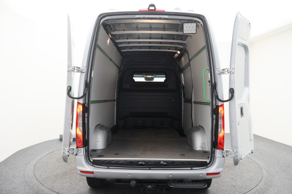 Mercedes-Benz Sprinter 316 2.2 CDI Aut. L2H2 Standkachel, LED, Camera, Cruise, Apple Carplay, Airco, Zonneklep, Trekhaak, 18''