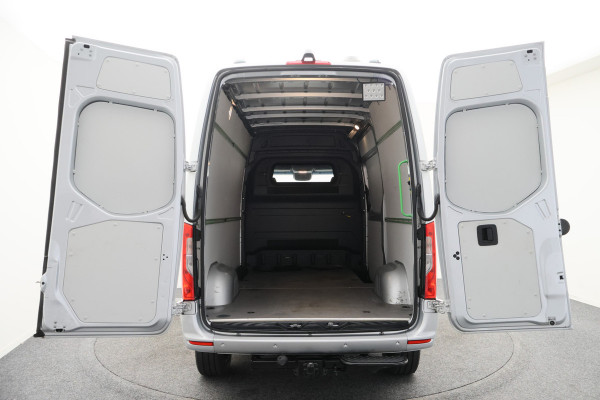 Mercedes-Benz Sprinter 316 2.2 CDI Aut. L2H2 Standkachel, LED, Camera, Cruise, Apple Carplay, Airco, Zonneklep, Trekhaak, 18''