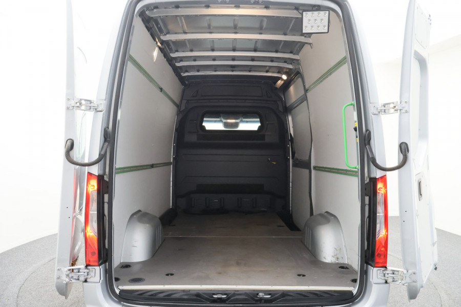Mercedes-Benz Sprinter 316 2.2 CDI Aut. L2H2 Standkachel, LED, Camera, Cruise, Apple Carplay, Airco, Zonneklep, Trekhaak, 18''