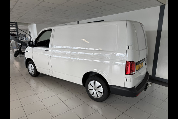 Volkswagen Transporter 2.0 TDI L1H1 Automaat Airco /carplay / Camera / 3 zits / Trekhaak