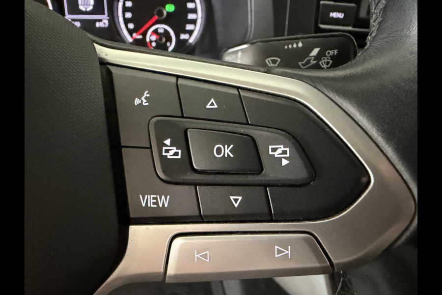 Volkswagen Transporter 2.0 TDI L1H1 Automaat Airco /carplay / Camera / 3 zits / Trekhaak