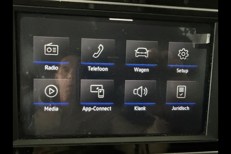 Volkswagen Transporter 2.0 TDI L1H1 Automaat Airco /carplay / Camera / 3 zits / Trekhaak
