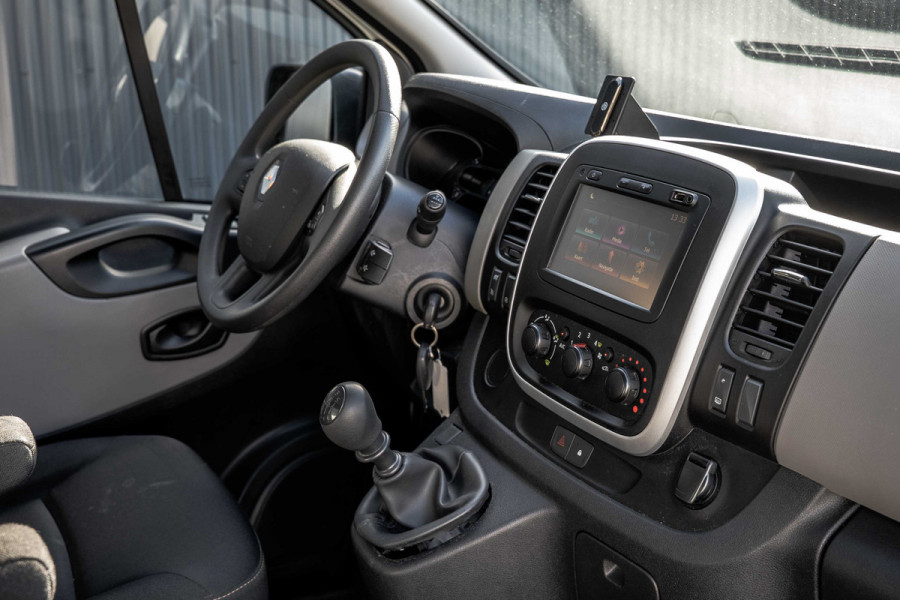 Renault Trafic 1.6 dCi 95 L1H1 | Cruise | Navi | Airco | Trekhaak | Imperiaal