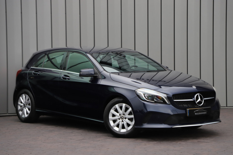 Mercedes-Benz A-Klasse 180 Business Solution | Led | Stoelverwarming | Cruise-control | Apple-carplay | Camera | Startknop | Facelift | NL-Auto | 2018.