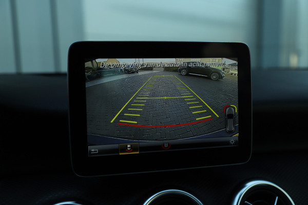 Mercedes-Benz A-Klasse 180 Business Solution | Led | Stoelverwarming | Cruise-control | Apple-carplay | Camera | Startknop | Facelift | NL-Auto | 2018.