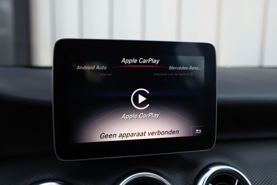 Mercedes-Benz A-Klasse 180 Business Solution | Led | Stoelverwarming | Cruise-control | Apple-carplay | Camera | Startknop | Facelift | NL-Auto | 2018.
