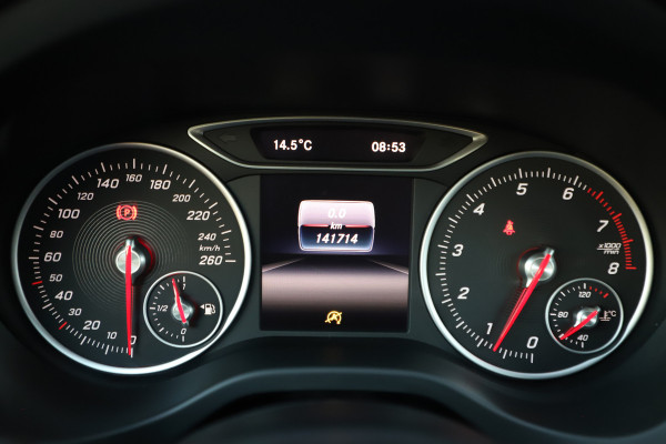 Mercedes-Benz A-Klasse 180 Business Solution | Led | Stoelverwarming | Cruise-control | Apple-carplay | Camera | Startknop | Facelift | NL-Auto | 2018.