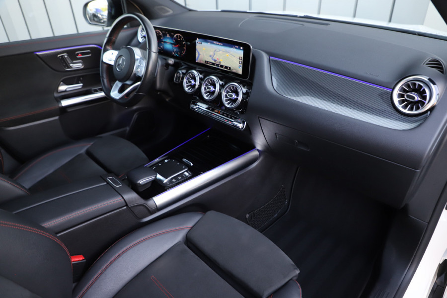 Mercedes-Benz GLA 200 AMG | 163PK | Pano | Memory | Keyless-go | Sfeerverlichting | Multibeam | Widescreen | Camera | 2020.