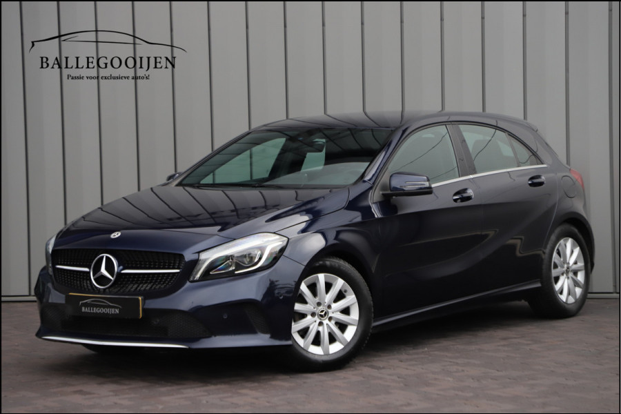 Mercedes-Benz A-Klasse 180 Business Solution | Led | Stoelverwarming | Cruise-control | Apple-carplay | Camera | Startknop | Facelift | NL-Auto | 2018.