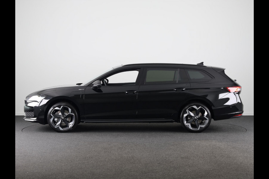 Škoda Superb Combi Sportline Business PHEV 1.5 TSI 204pk DSG-6 | Trekhaak | Travel assist plus | Panoramadak | Canton | 19 inch lichtmetalen velgen