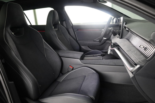 Škoda Superb Combi Sportline Business PHEV 1.5 TSI 204pk DSG-6 | Trekhaak | Travel assist plus | Panoramadak | Canton | 19 inch lichtmetalen velgen