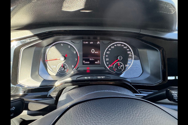 Volkswagen Polo 1.0 TSI Comfortline Business * Navigatiesysteem * Stoelverwarming *