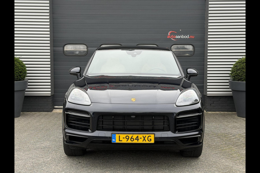 Porsche Cayenne Coupé 3.0 E-Hybrid Sport Chrono | Panoramadak | 360* Camera | Luchtvering | Bose |