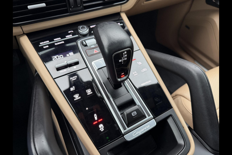 Porsche Cayenne Coupé 3.0 E-Hybrid Sport Chrono | Panoramadak | 360* Camera | Luchtvering | Bose |