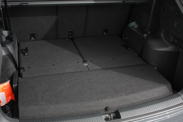 Seat Tarraco 1.5 TSI 150pk FR DSG 7p. Navigatie Apple Carplay/Android Auto Camera Parkeer sensoren Digitale Cockpit  Stoelverwarming Stoel bestuurder electrisch verstelbaar