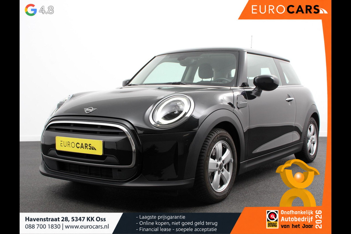 MINI Cooper 1.5 3-Deurs 136pk Automaat Essential Trim Climate control Navigatie Cruise control LED Parkeersensoren Apple carplay/ Android Auto Lichtmetalen velgen