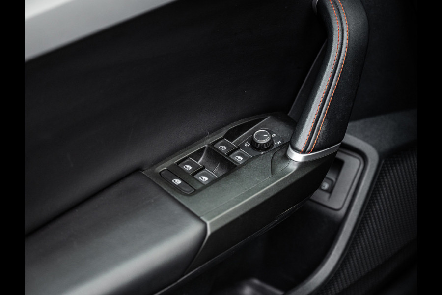 Seat Leon SPORTSTOURER 1.4 TSI eHybrid PHEV FR | Pano | ACC | Matrix LED | Dealer Onderhouden