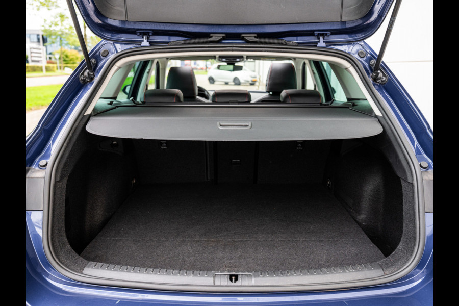 Seat Leon SPORTSTOURER 1.4 TSI eHybrid PHEV FR | Pano | ACC | Matrix LED | Dealer Onderhouden