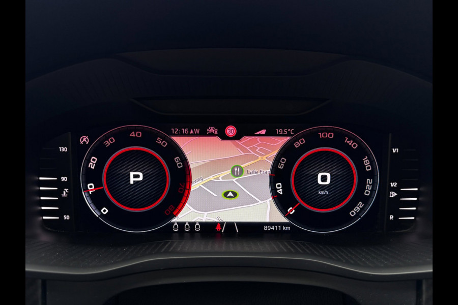 Škoda Kodiaq 1.5 TSI Sportline Business | NL-Auto | Sportstoelen + Memory | Camera | Winter Pack | Adaptive Cruise