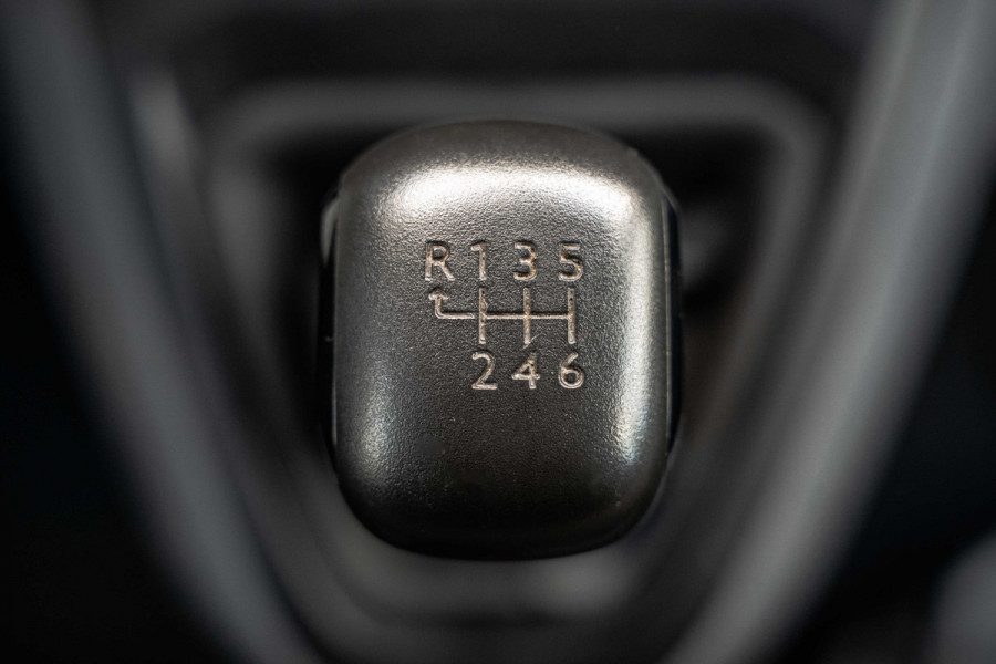 Opel Vivaro 1.5 L2H1 | Volledig ingericht | 1e Eigenaar | Cruise | PDC | Airco | 3-Zits